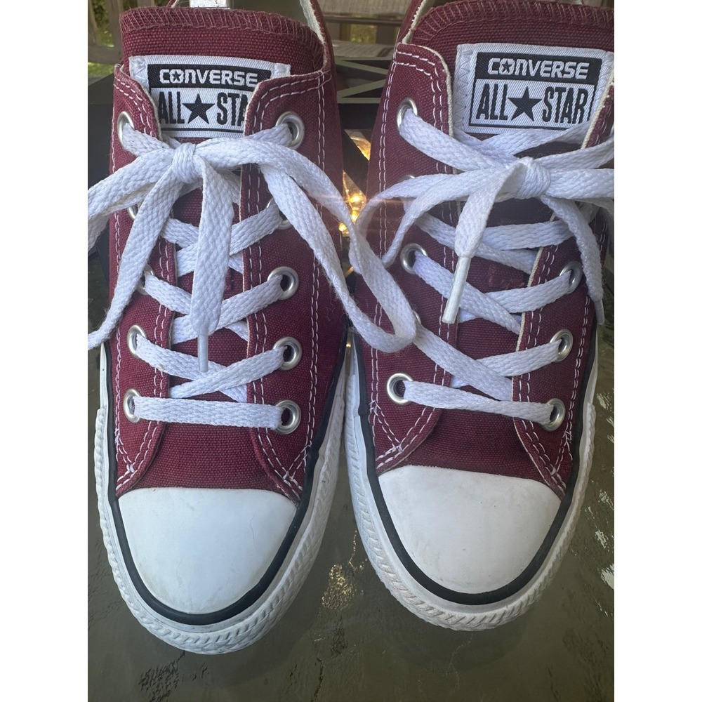 Converse All Star Low Top Maroon Sneakers Women's 6  Mens 4‎ Casual Shoes